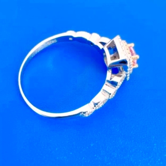 925 Silver Pave Set Square Cut Lab Created Pink Stone Cocktail Ring Size 7 - Picture 3 of 6